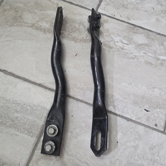 Front Left Right Bumper Bracket for Chevy Silverado 2500/3500HD 15-19 GMC Sierra - Picture 3 of 16